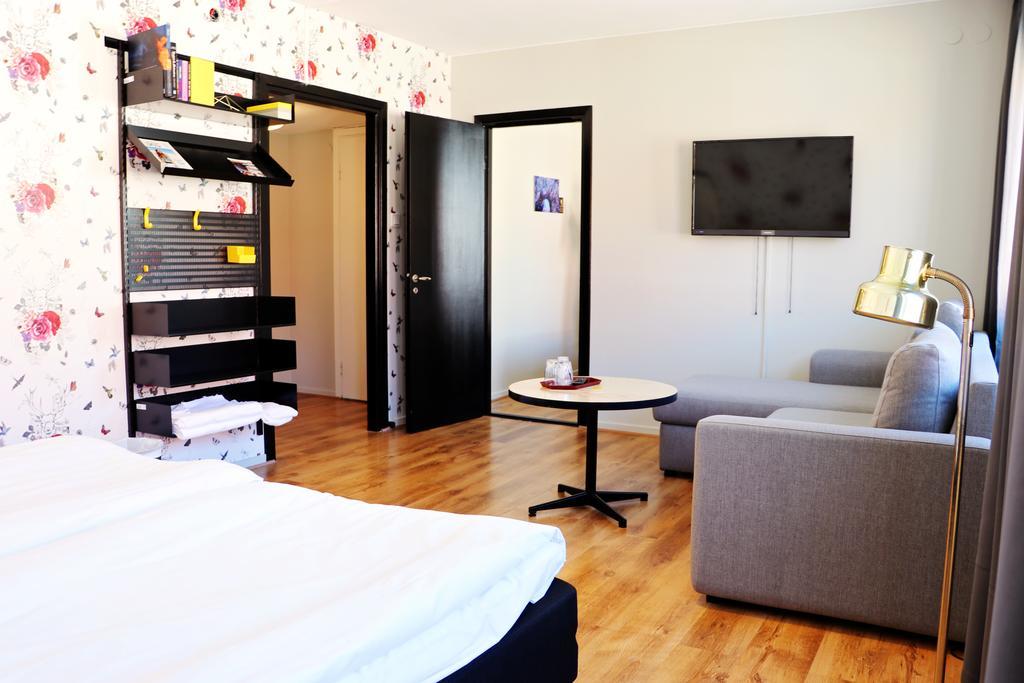 Hotell Kungsljus, Budgethotell Вестервик Экстерьер фото